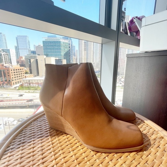 Korks Oliana Square Toe Wedge Heel Dark Tan Leather Ankle Boots Size 11 - Picture 3 of 5